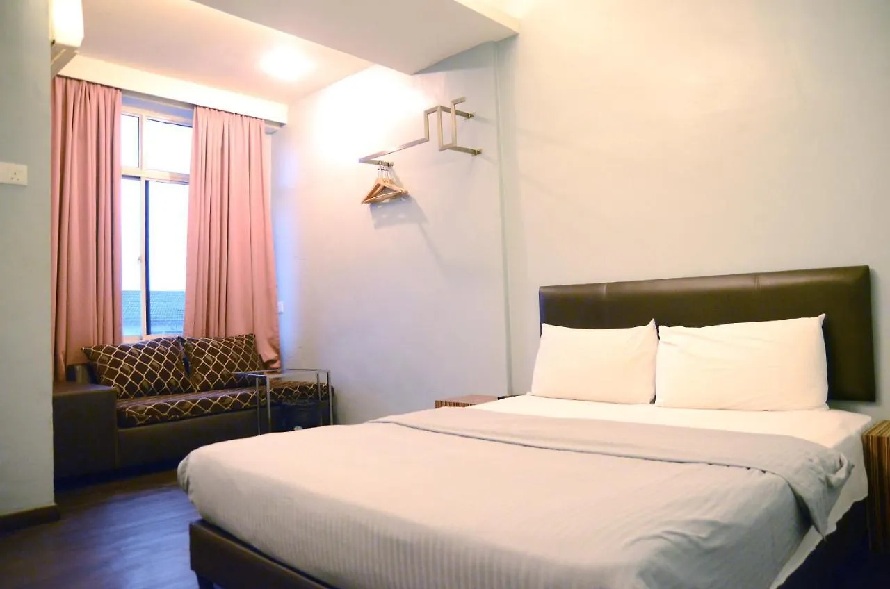 Newland Hotel Johor Bahru